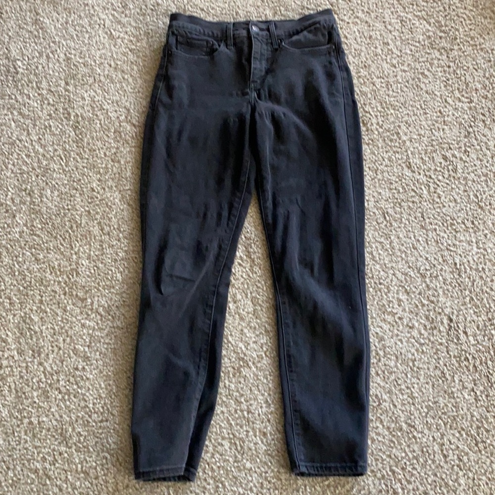 Levi’s 311 Shaping Skinny